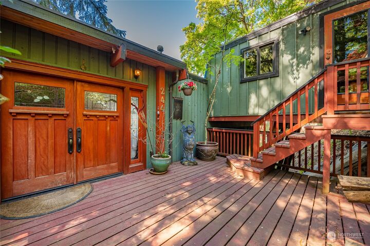 Property Photo:  244 N Garden Terrace  WA 98225 