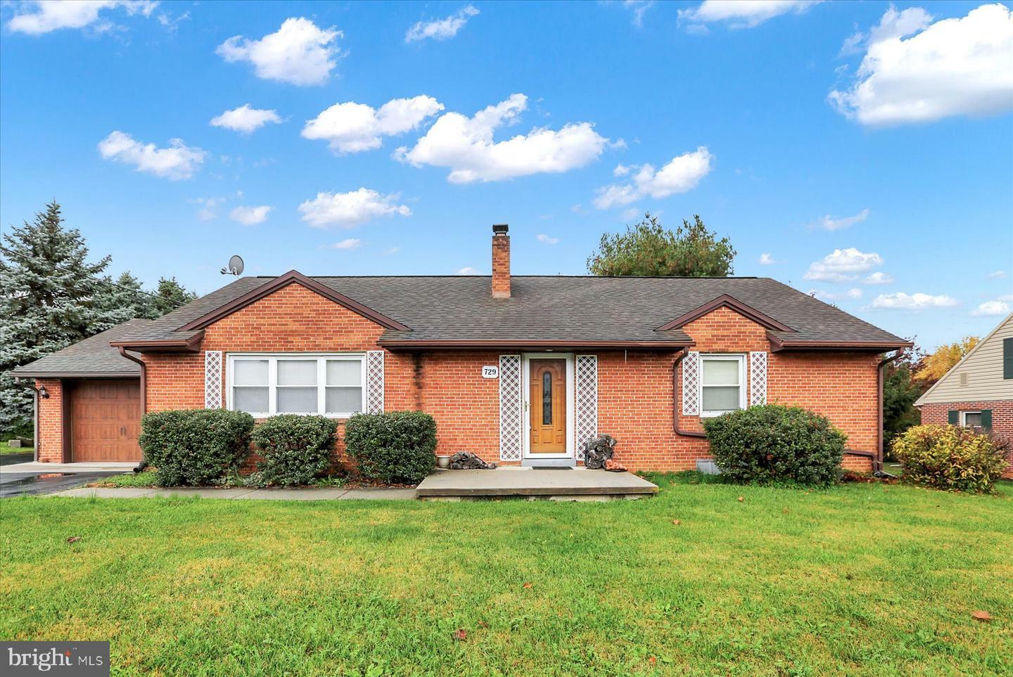 Property Photo: 729 Hogestown Road PA 17050