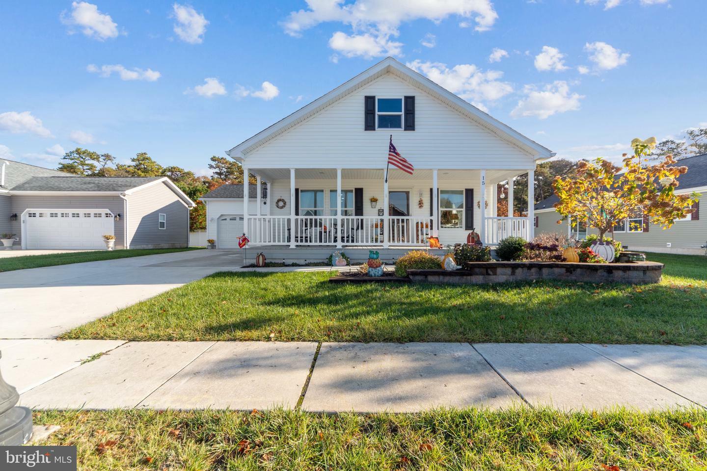 Property Photo: 15 Betsy Ross Court NJ 08332