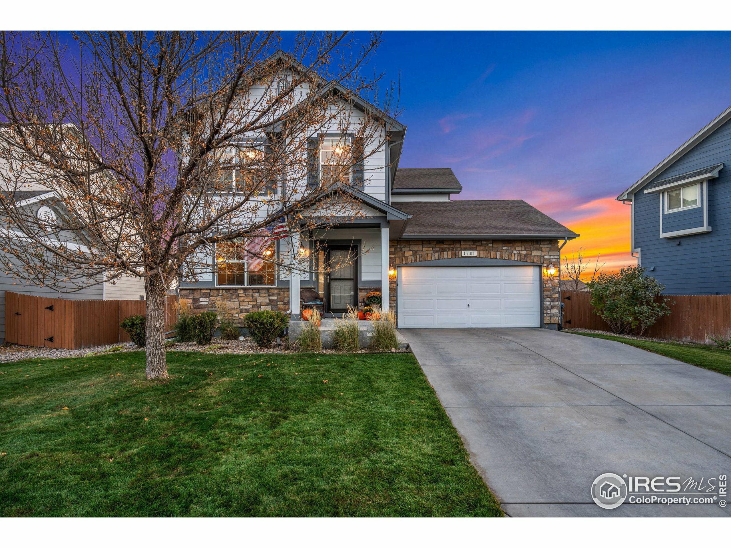 Property Photo: 1581 Edenbridge Dr CO 80550