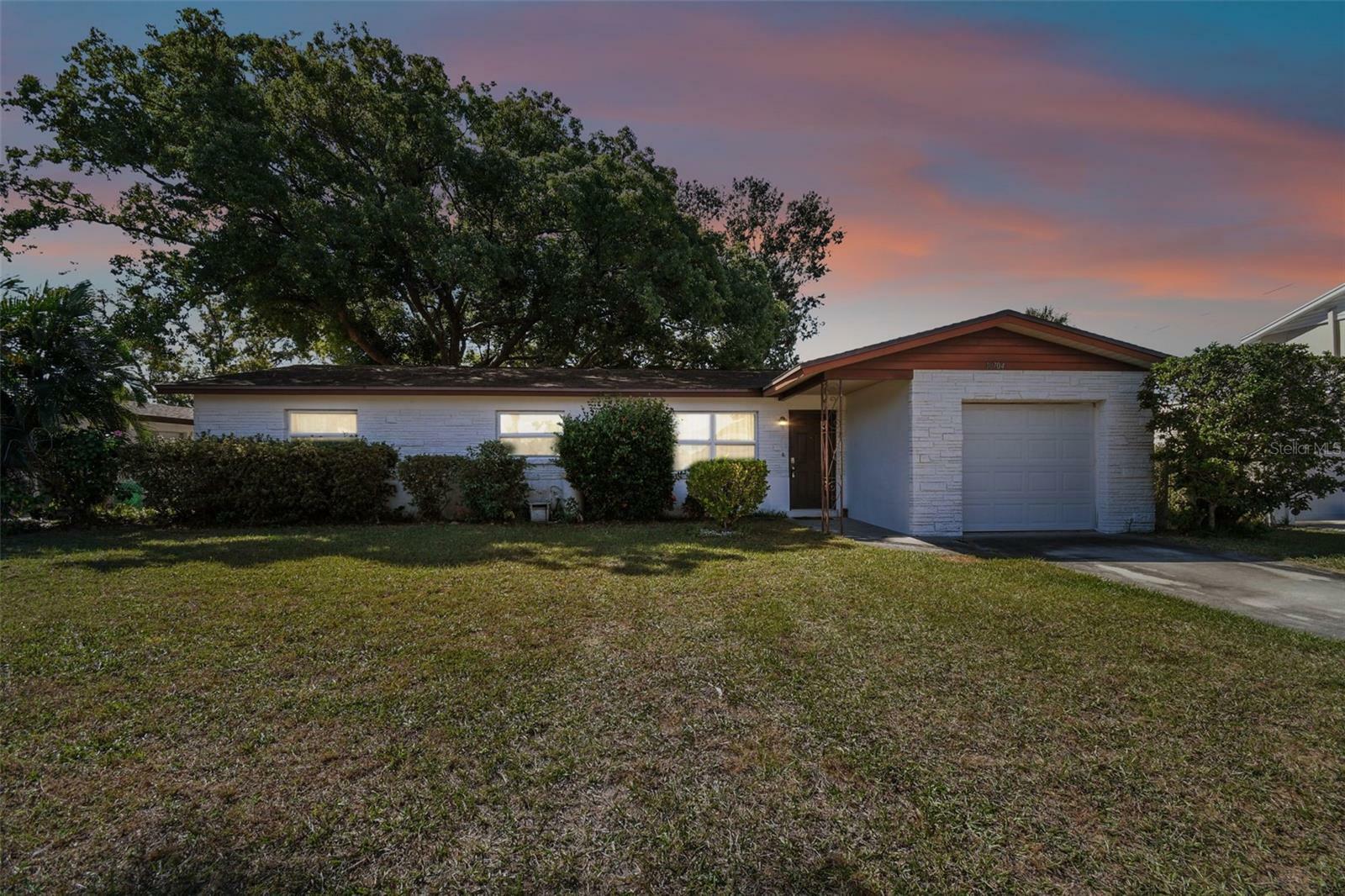 Property Photo: 10704 Donbrese Avenue FL 33615