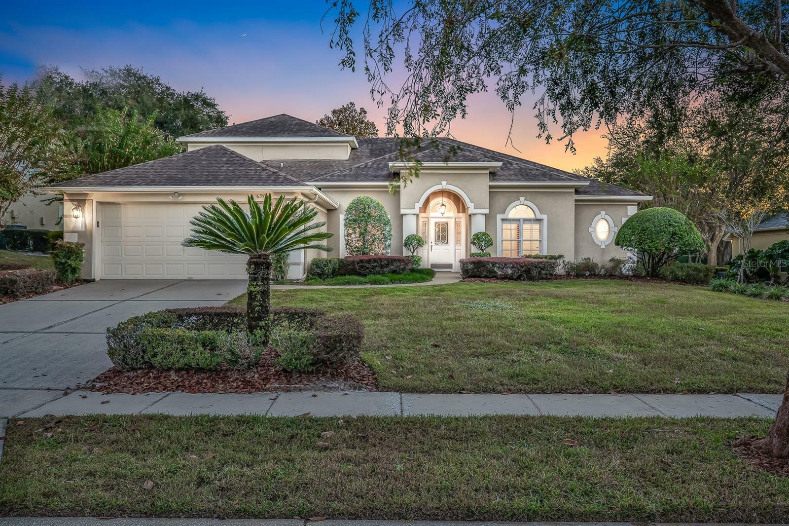 Property Photo: 670 Charrice Place FL 32771