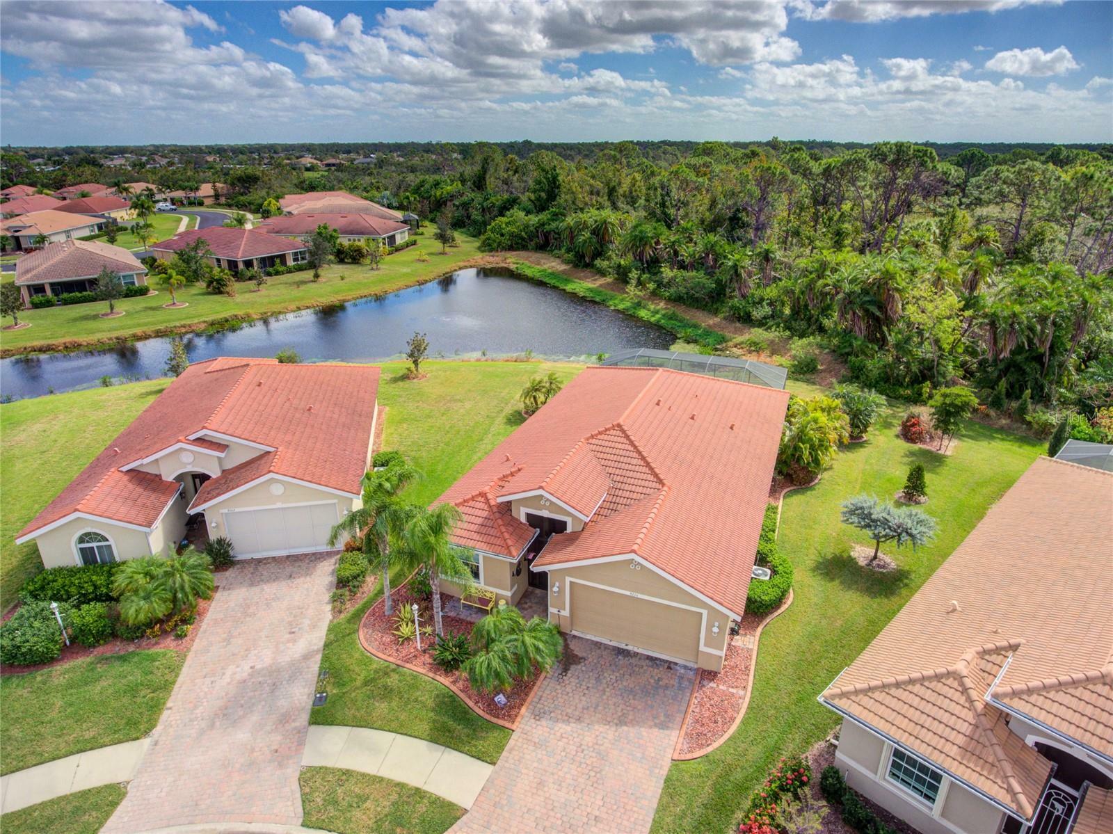 Property Photo:  9226 Peregrine Way  FL 34287 