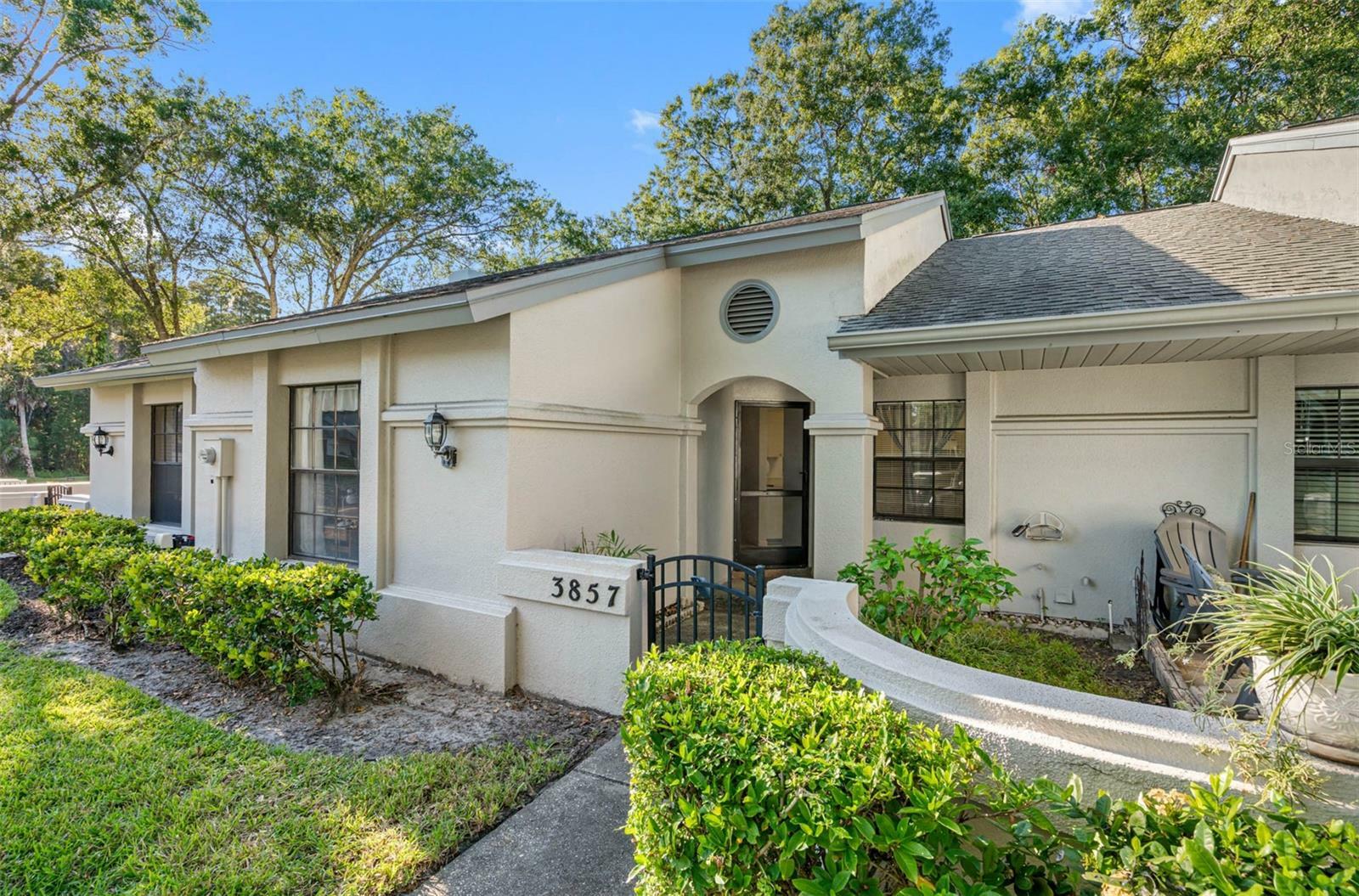 Property Photo: 3857 Pheasant Court FL 34685