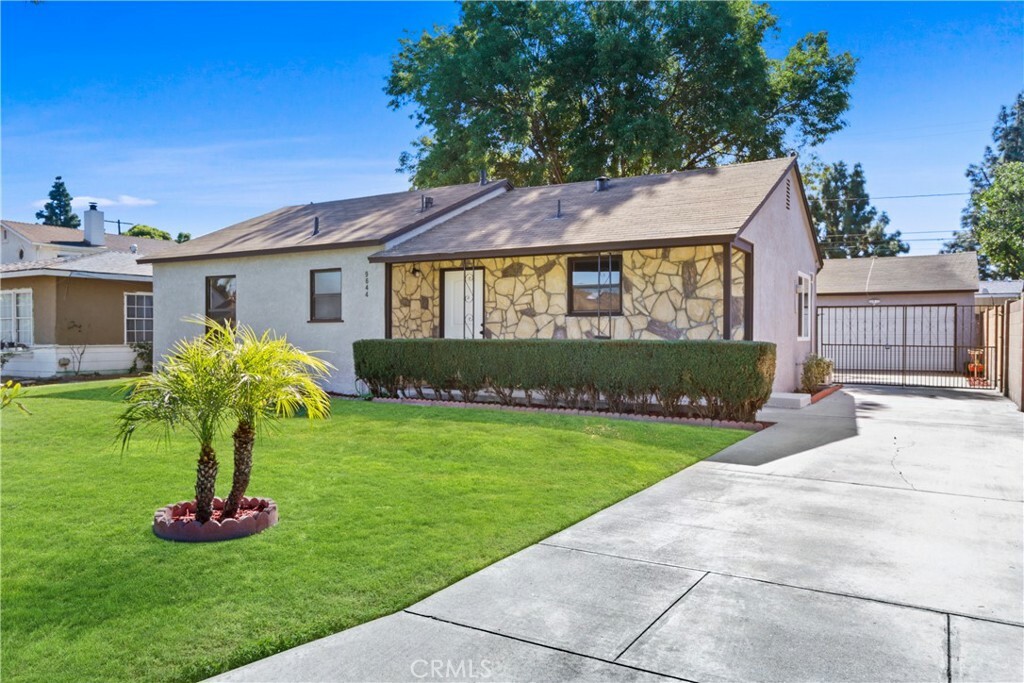 Property Photo:  9644 Schooling Road  CA 90660 