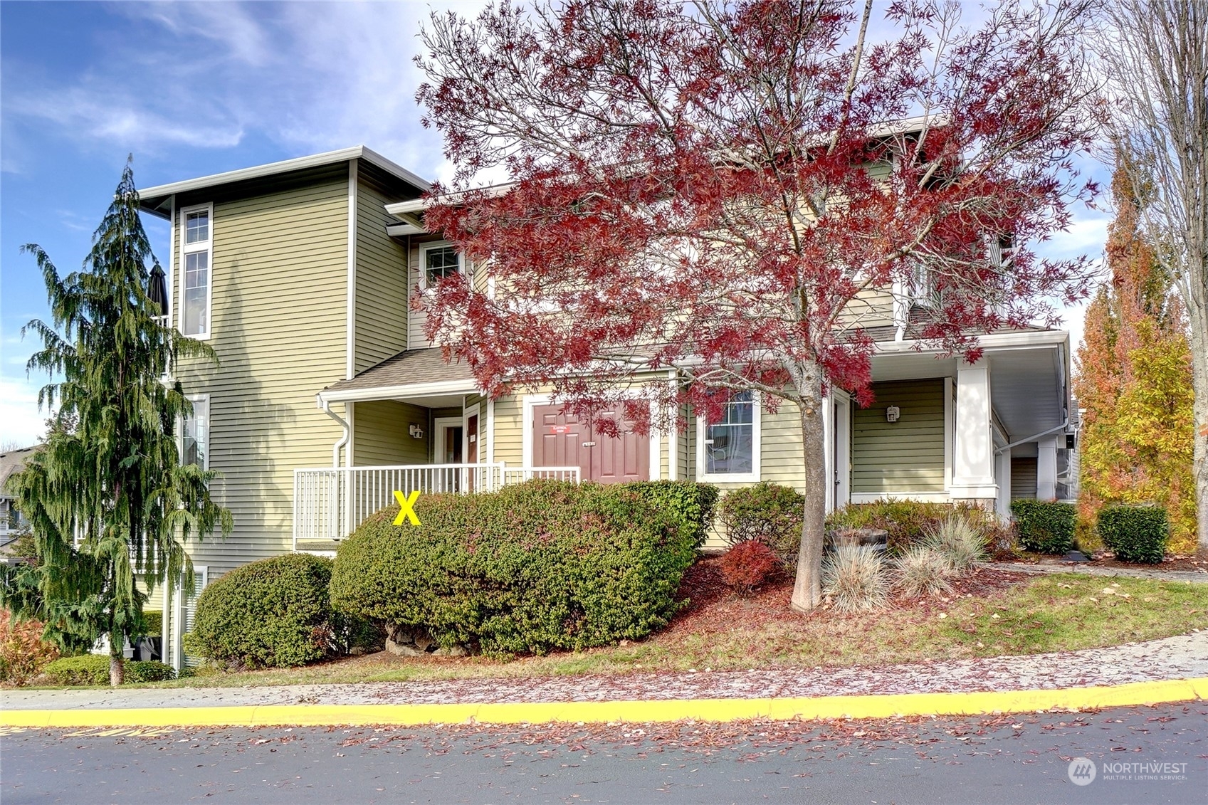 Property Photo: 6435 Hazel Lane SE B-10 WA 98092