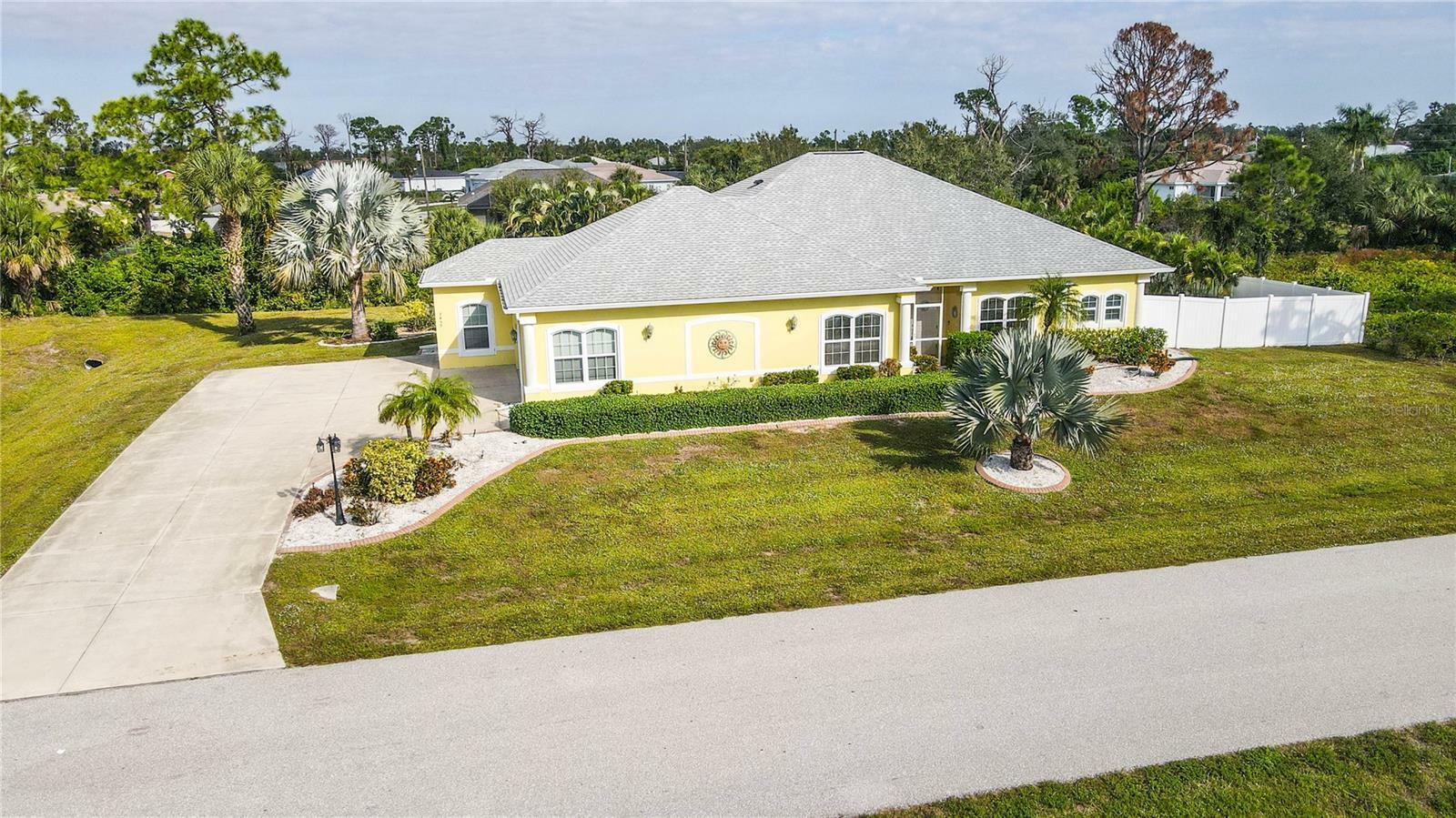 Property Photo:  7459 Sea Mist Drive  FL 33981 