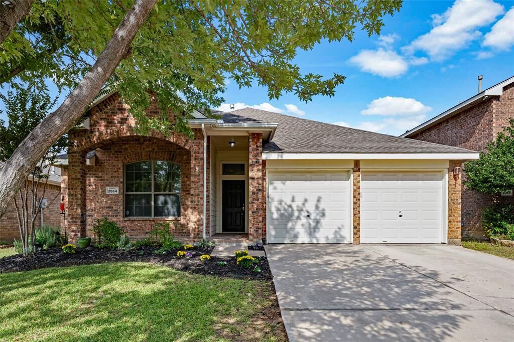 Property Photo: 2864 Grandview Drive TX 75052