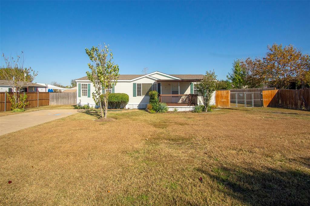 Property Photo:  207 Oak Street  TX 75424 