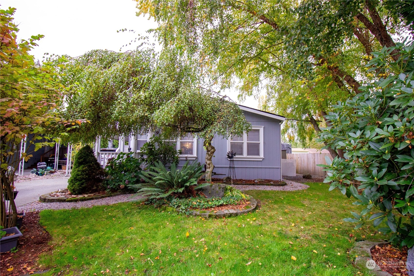 Property Photo: 11100 4th Avenue W 9 WA 98204