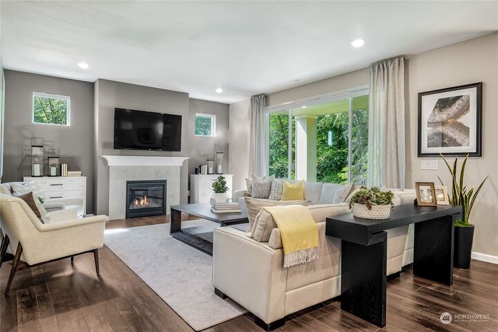 Property Photo:  6004 135th Place SW 84  WA 98026 