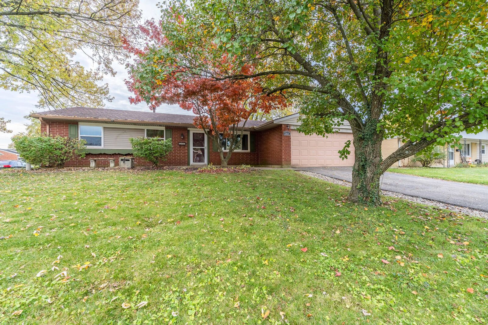 Property Photo: 1815 Nebraska Drive OH 45385