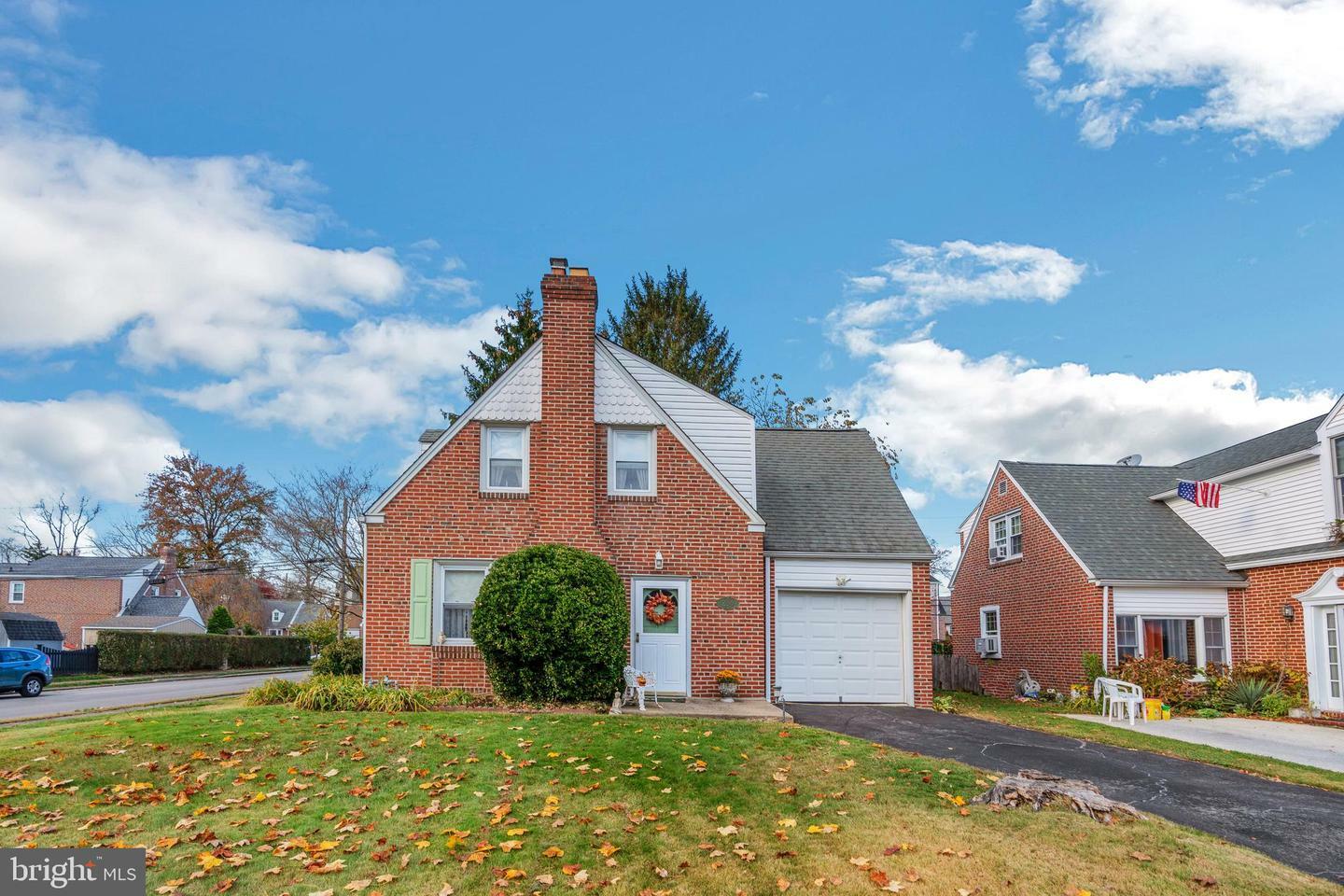 Property Photo:  234 Fairlamb Avenue  PA 19083 