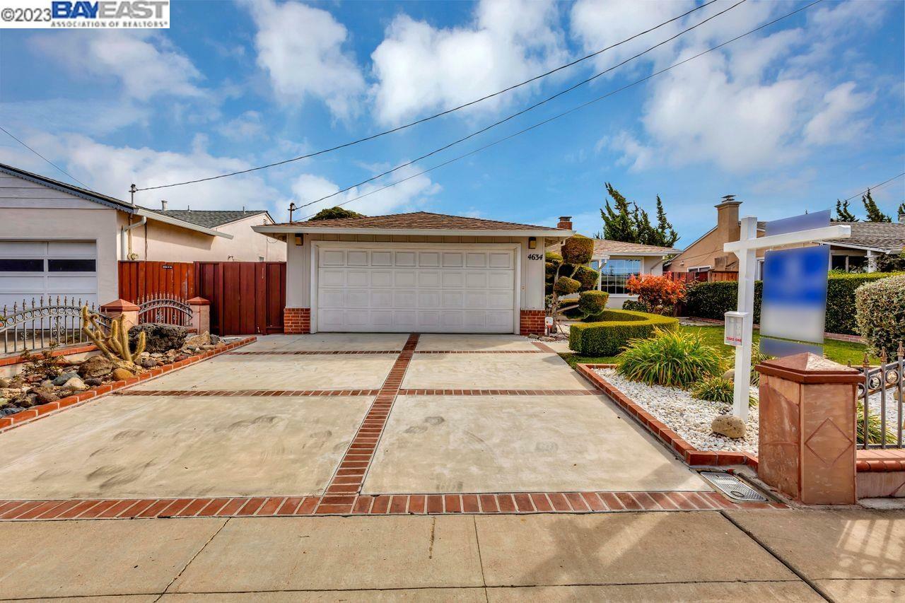 Property Photo: 4634 Capitan Dr CA 94536