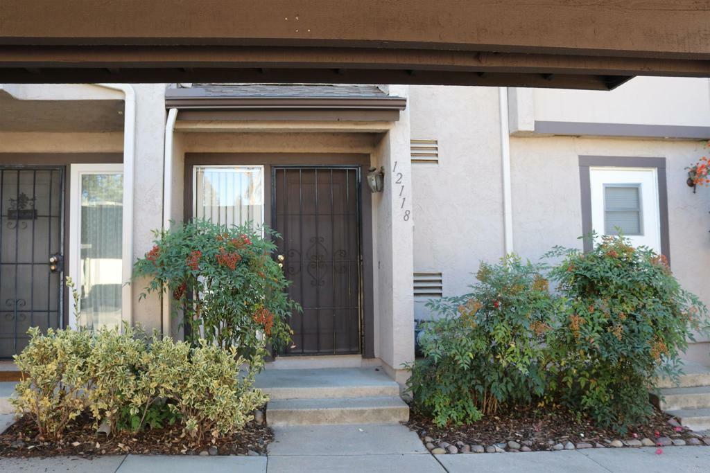 Property Photo: 12118 Wilsey Way CA 92064