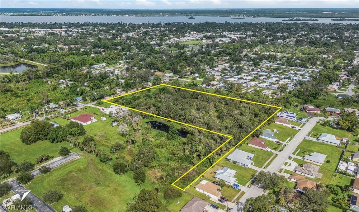 Property Photo: 803 Nuna Avenue FL 33905