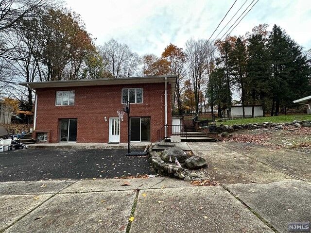 Property Photo:  288 East Saddle River Road  NJ 07458