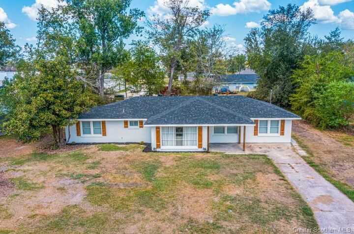 814 Martha Street  Westlake LA 70669 photo