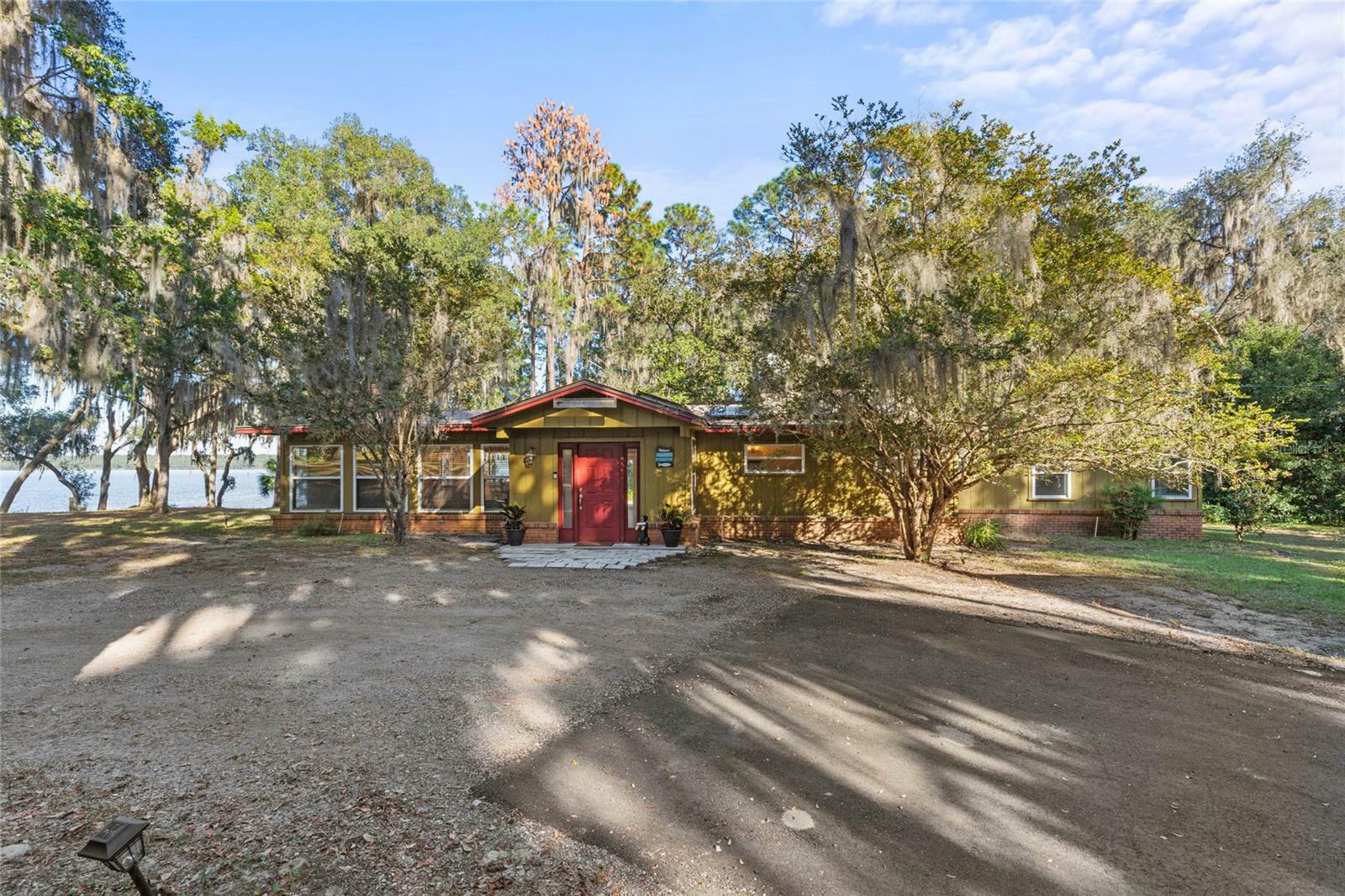 Property Photo:  19341 Dorr Road  FL 32702 