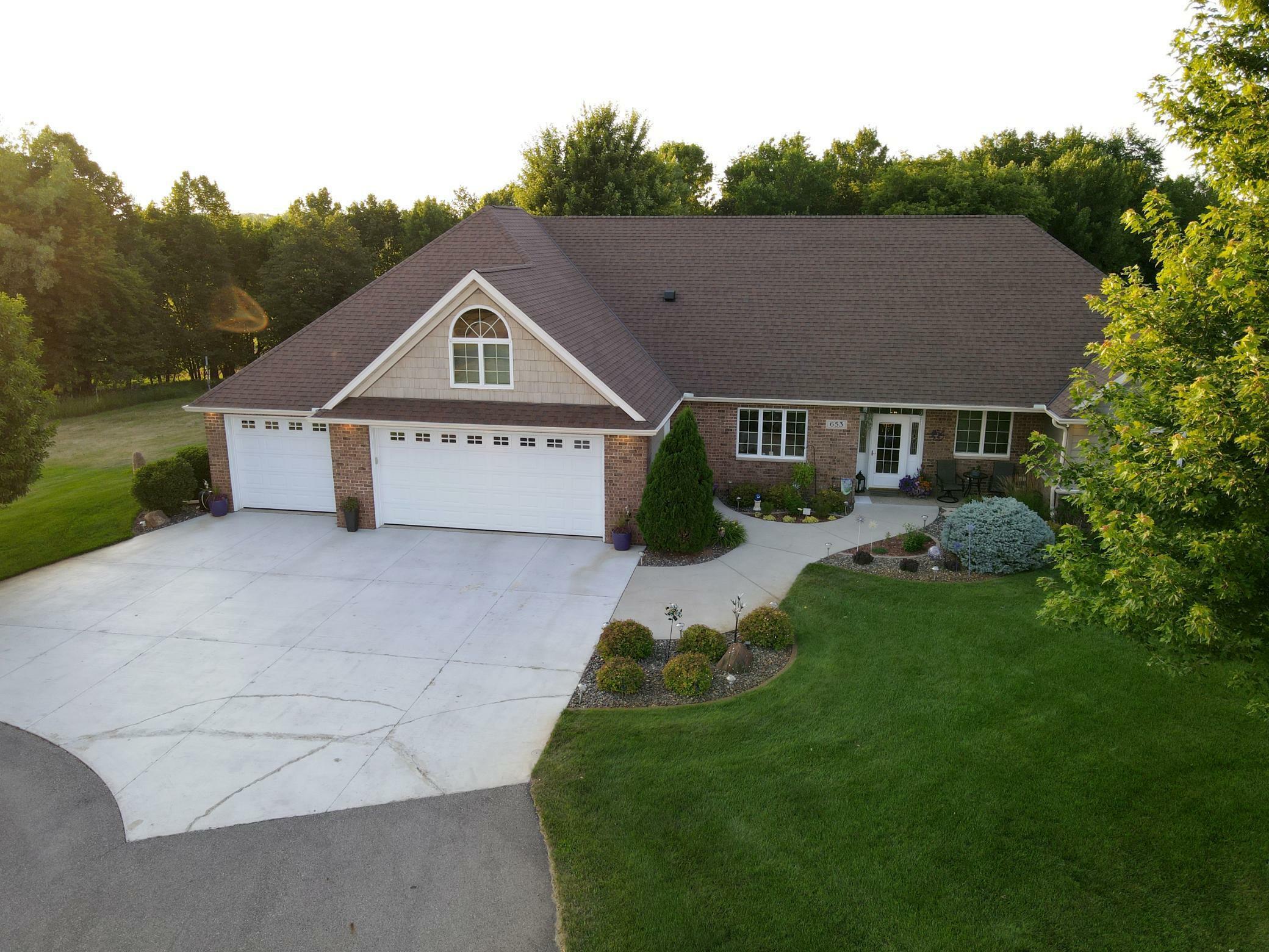 Property Photo:  653 W River Drive  MN 56273 