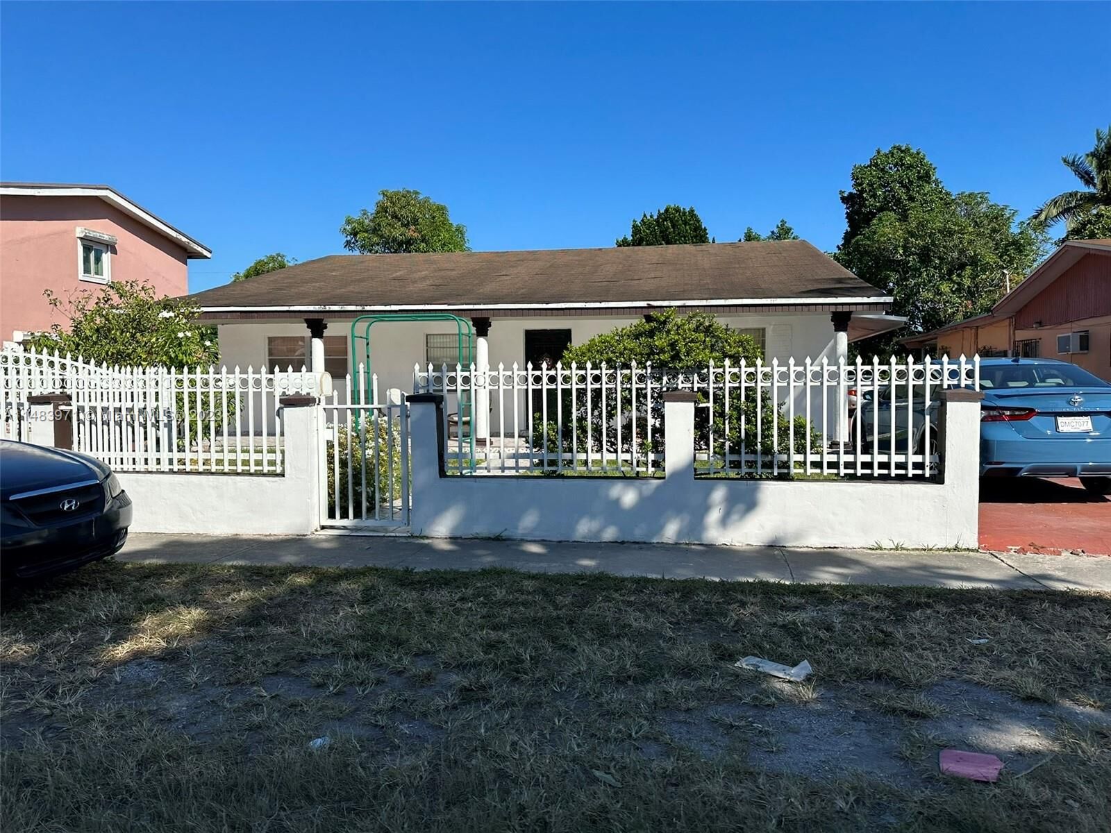 Property Photo:  533 E 61st St  FL 33013 