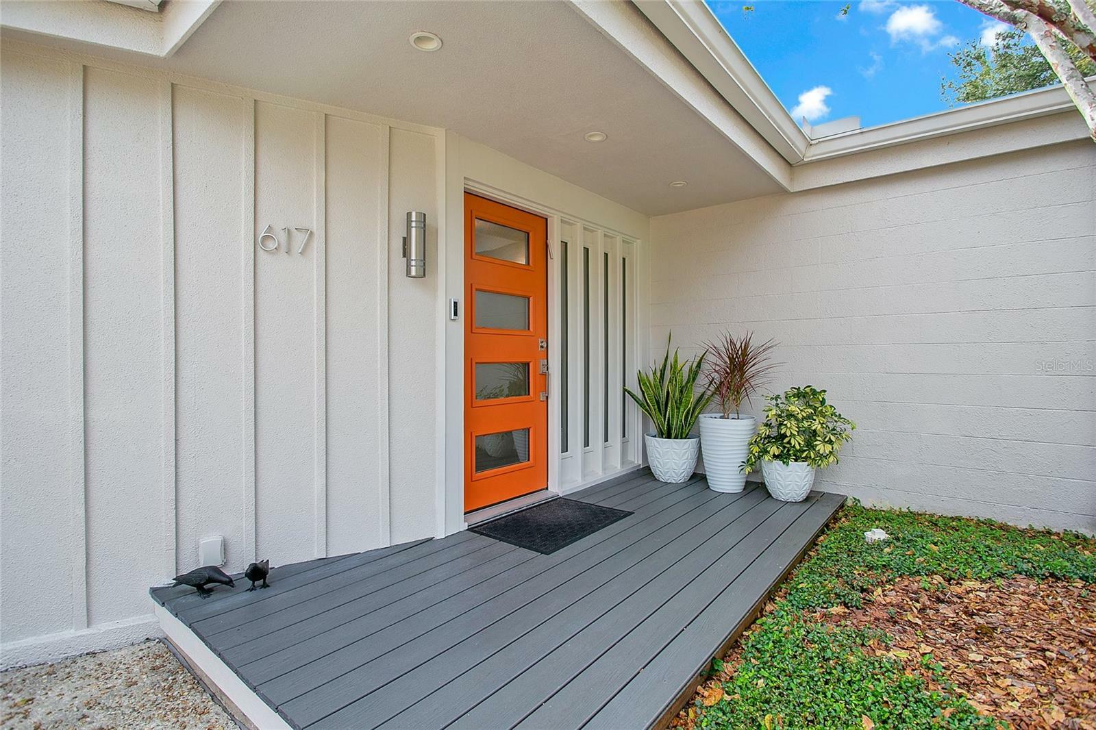 Property Photo:  617 S Phelps Avenue  FL 32789 
