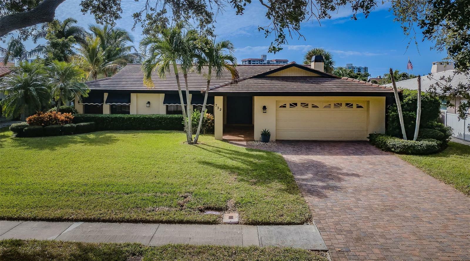 Property Photo:  732 Harbor Island  FL 33767 