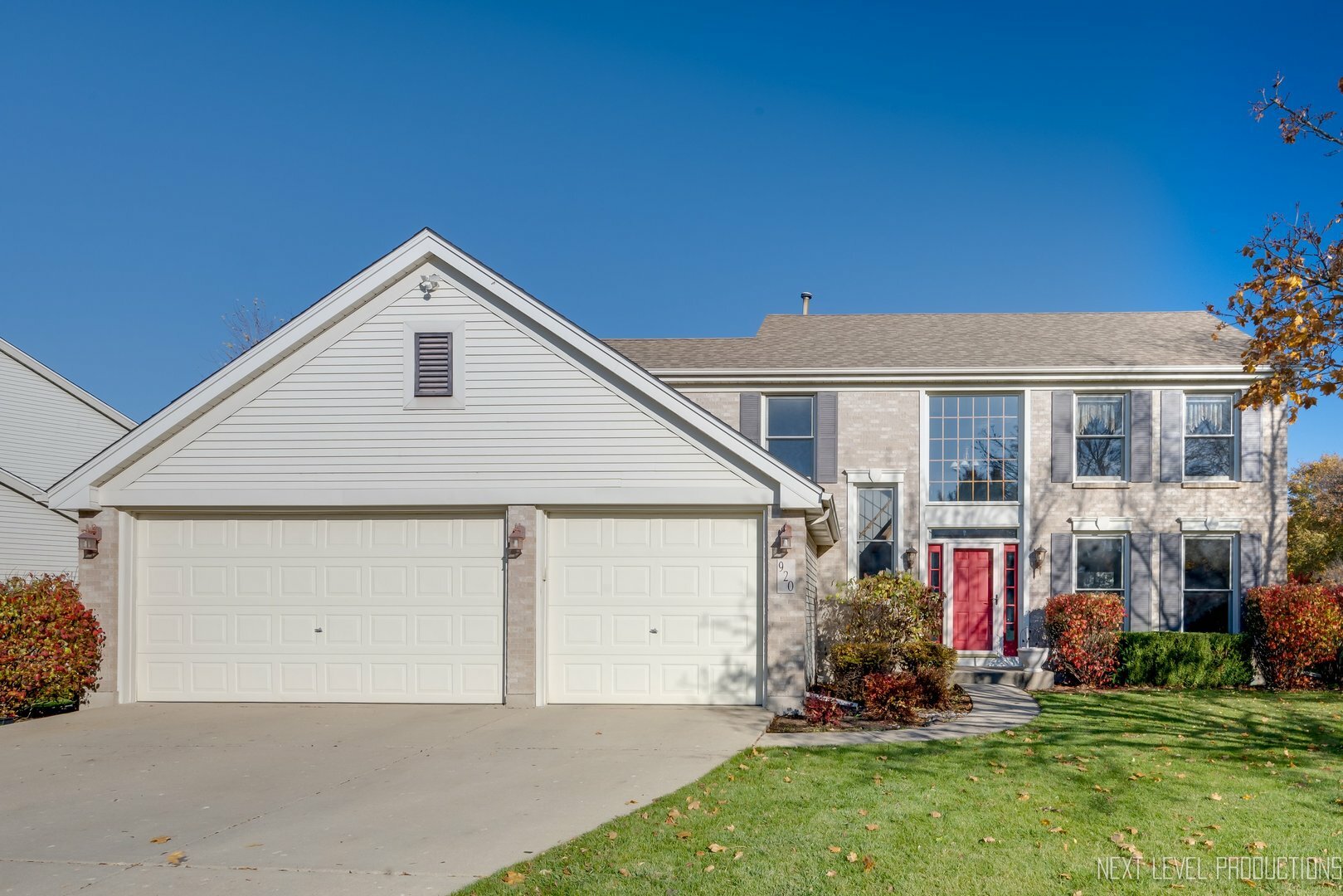 Property Photo: 920 Wellington Circle IL 60506