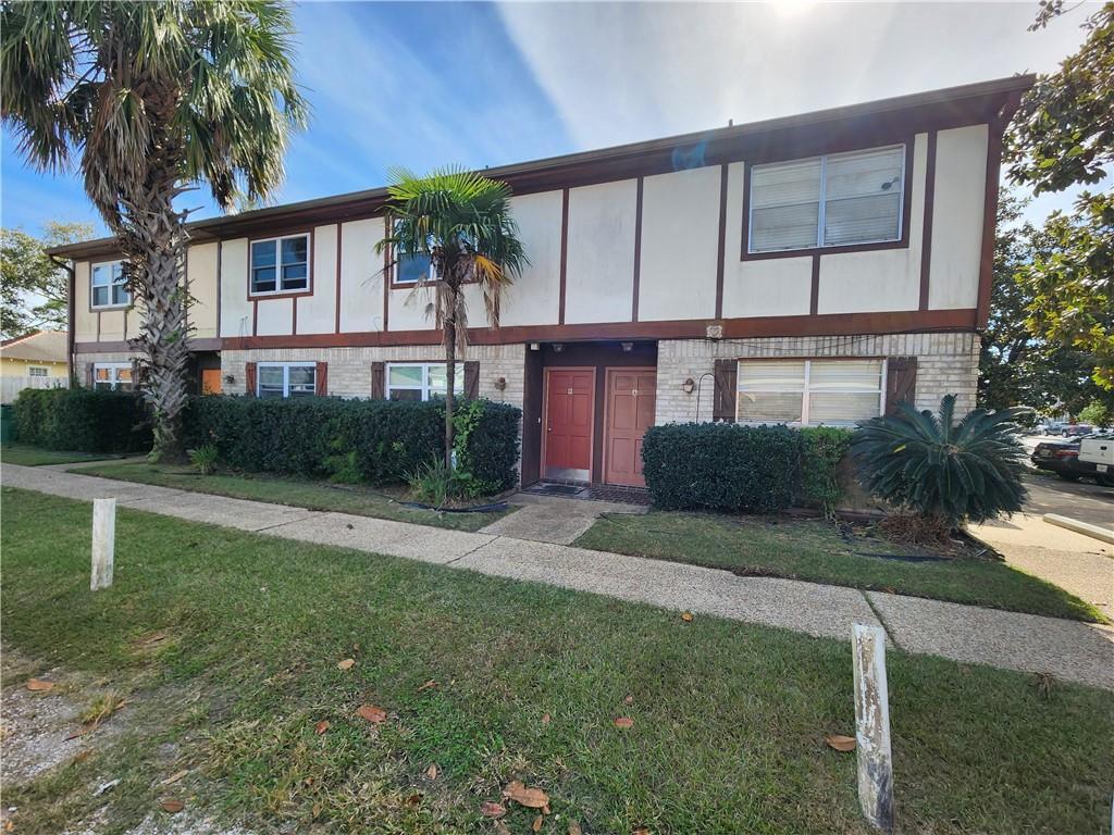 Property Photo: 217 Clearview Parkway B LA 70001