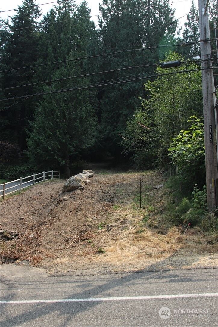 Property Photo: 17701 SE 60th Street WA 98006