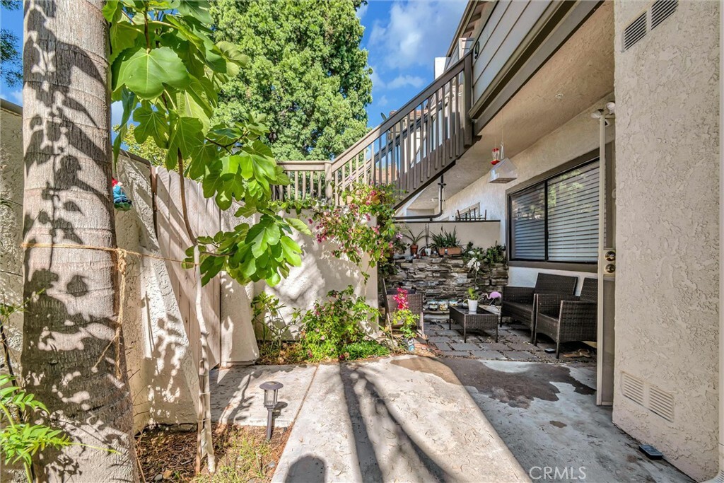 Property Photo: 68 Maegan Place 3 CA 91362