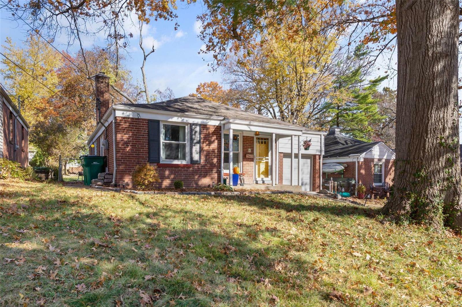 Property Photo:  733 Yale Avenue  MO 63119 