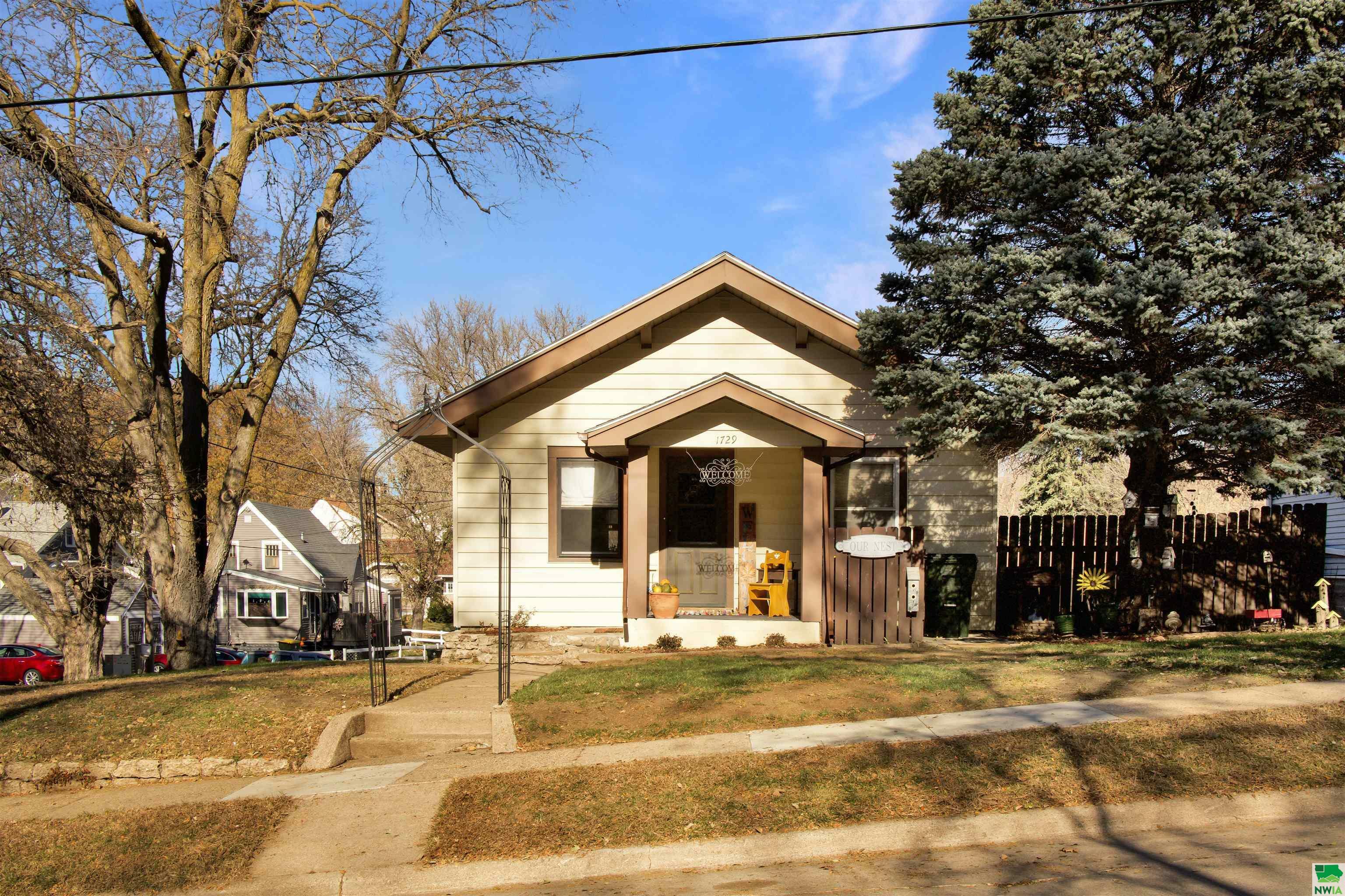 Property Photo:  1729 W 18th Street  IA 51103 