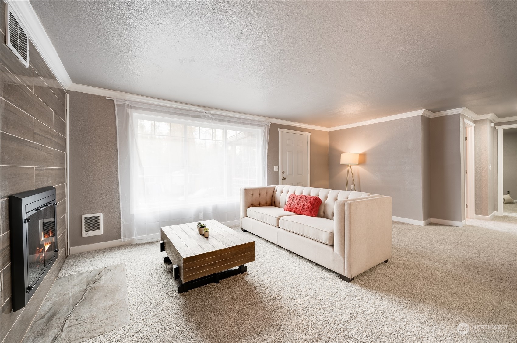 Property Photo: 1823 Hollow Dale Place WA 98204