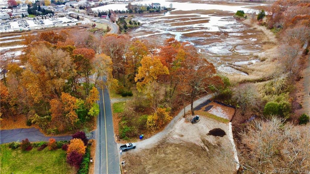 Property Photo:  179 Hammock Road North  CT 06498 