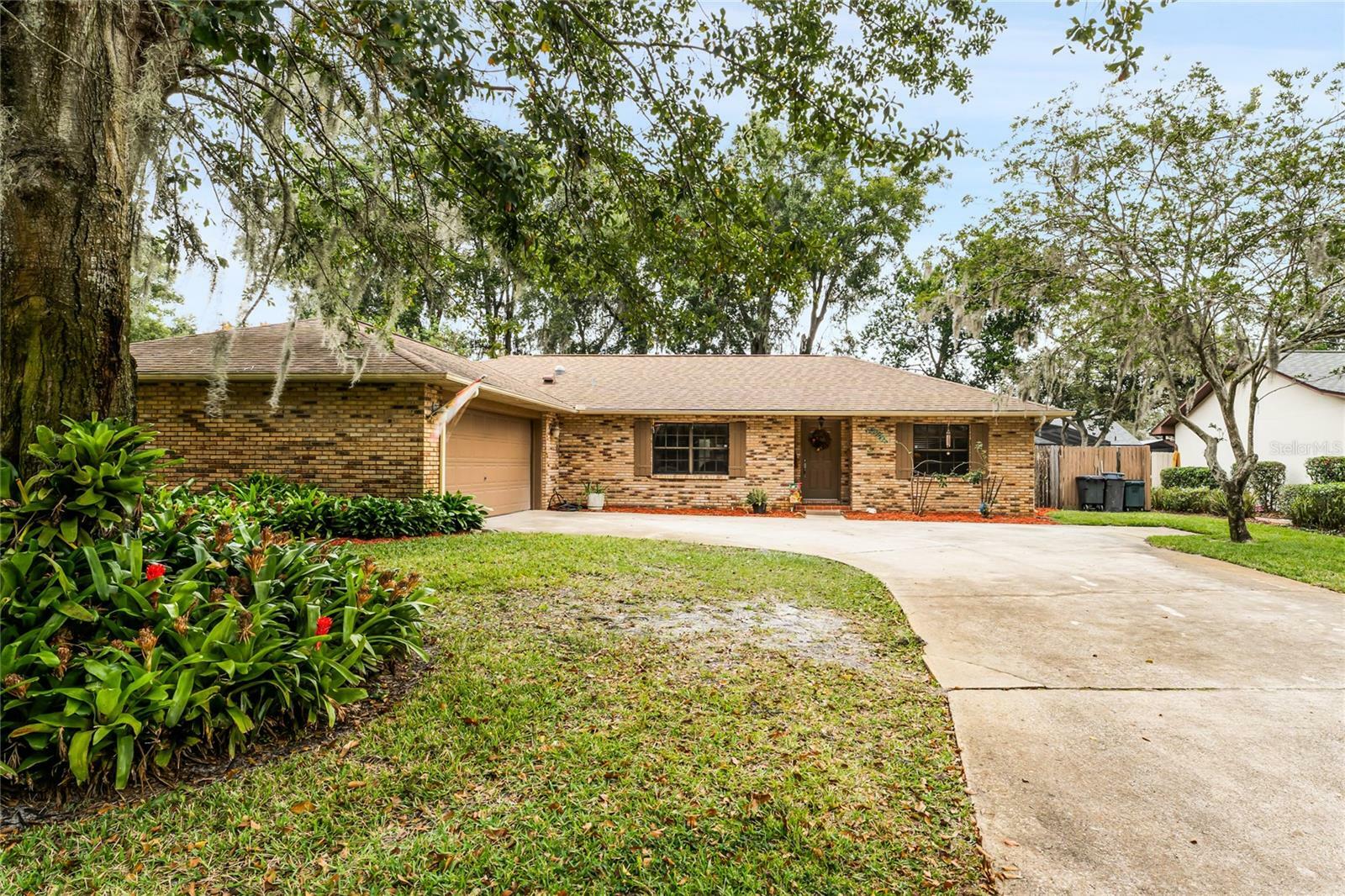 Property Photo: 8245 Lost Lake Drive FL 32817