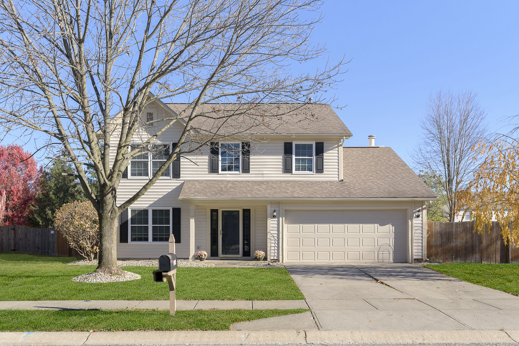 Property Photo: 12534 Geist Cove Drive IN 46236