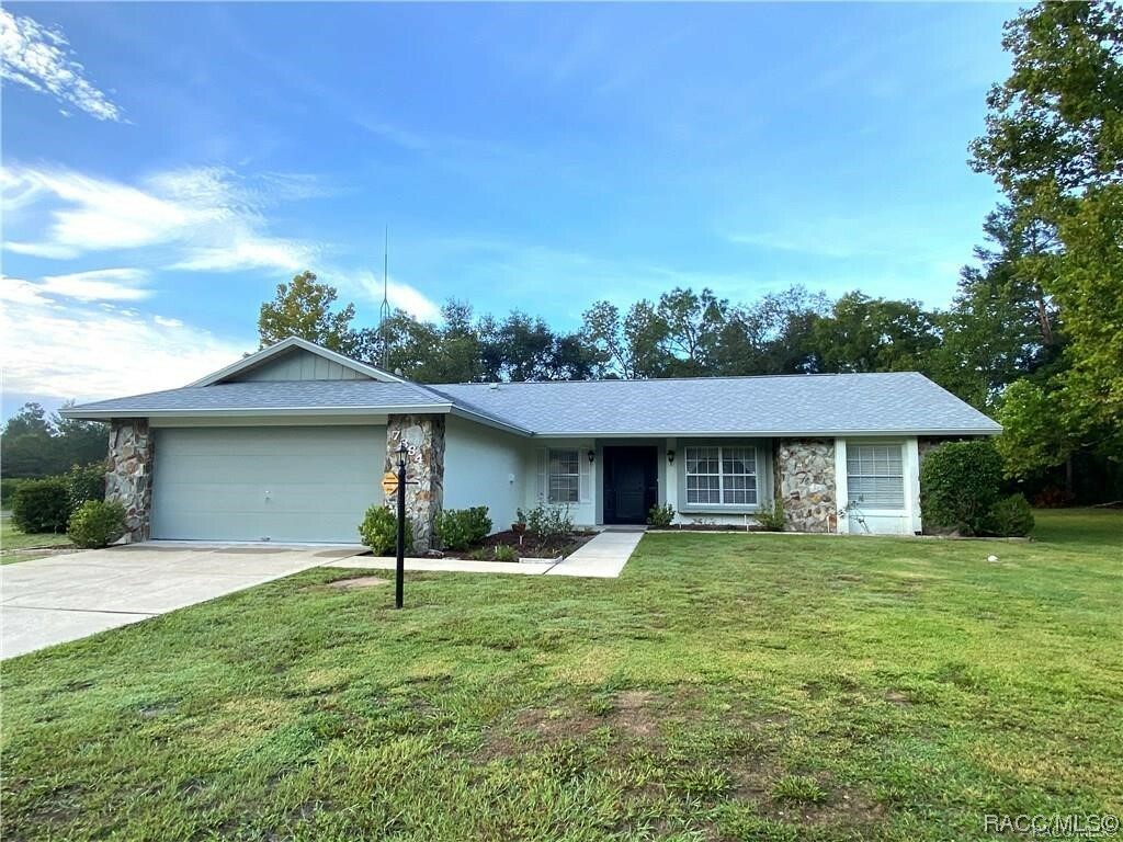 Property Photo:  7864 E Oak Forest Street  FL 34436 