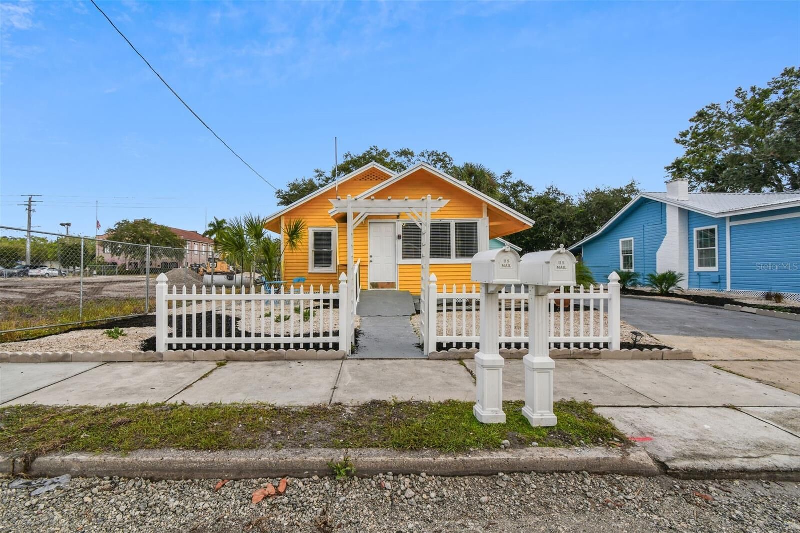 Property Photo:  1415 10th Street W  FL 34205 