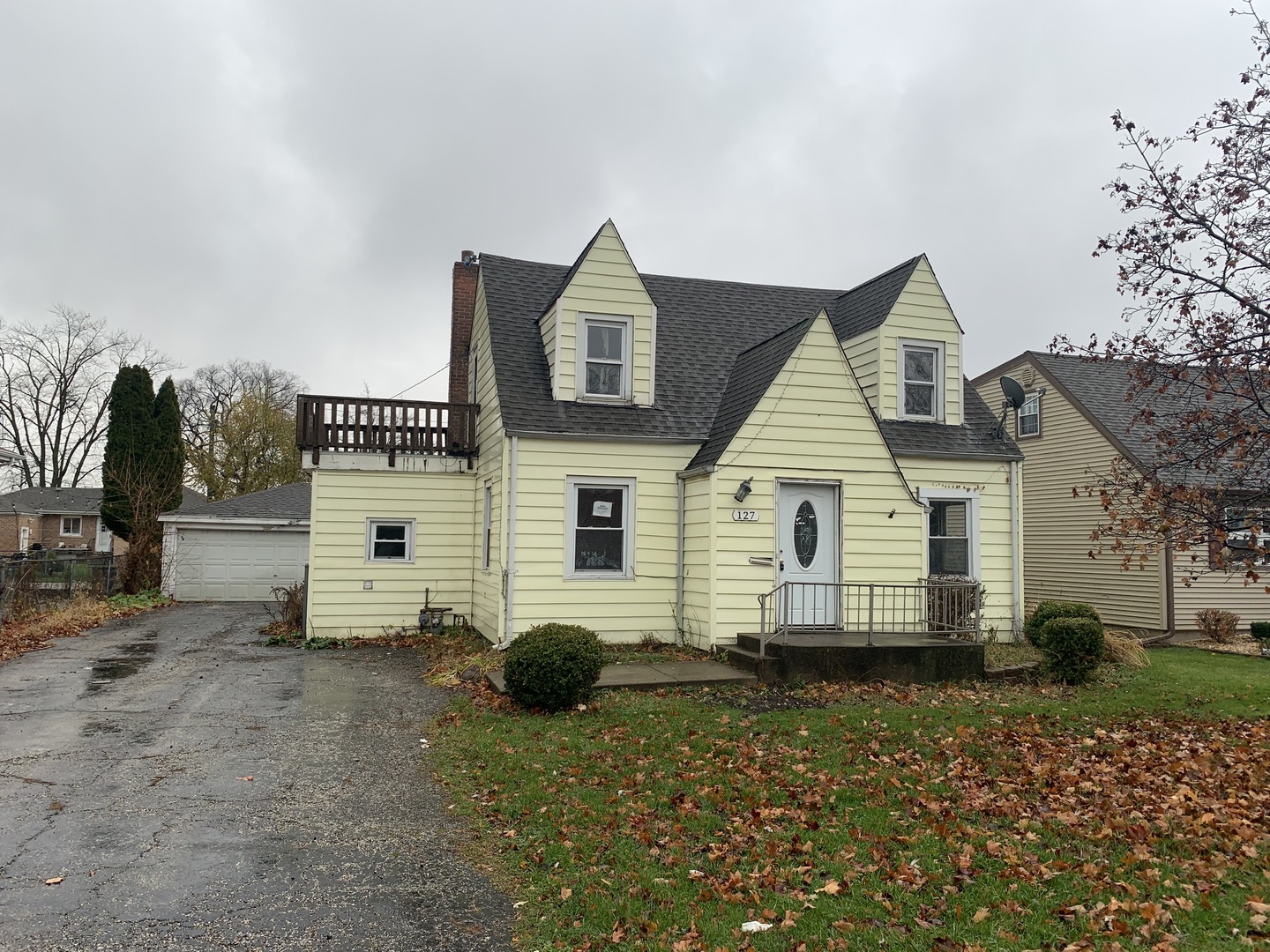 Property Photo: 127 Edwards Avenue IL 60164
