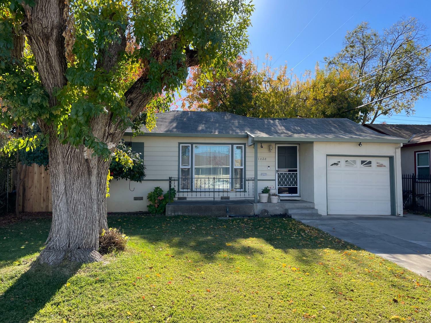 1428 Stoddard Street  Sacramento CA 95822 photo