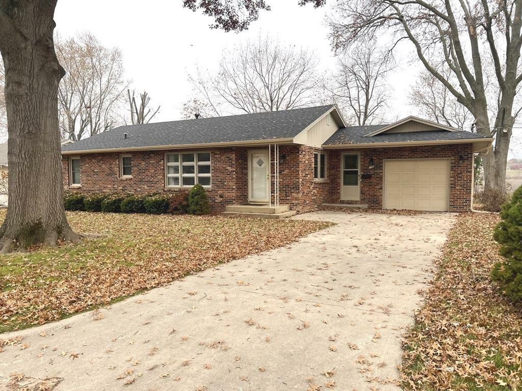 Property Photo: 730 Jansen Street MO 64601