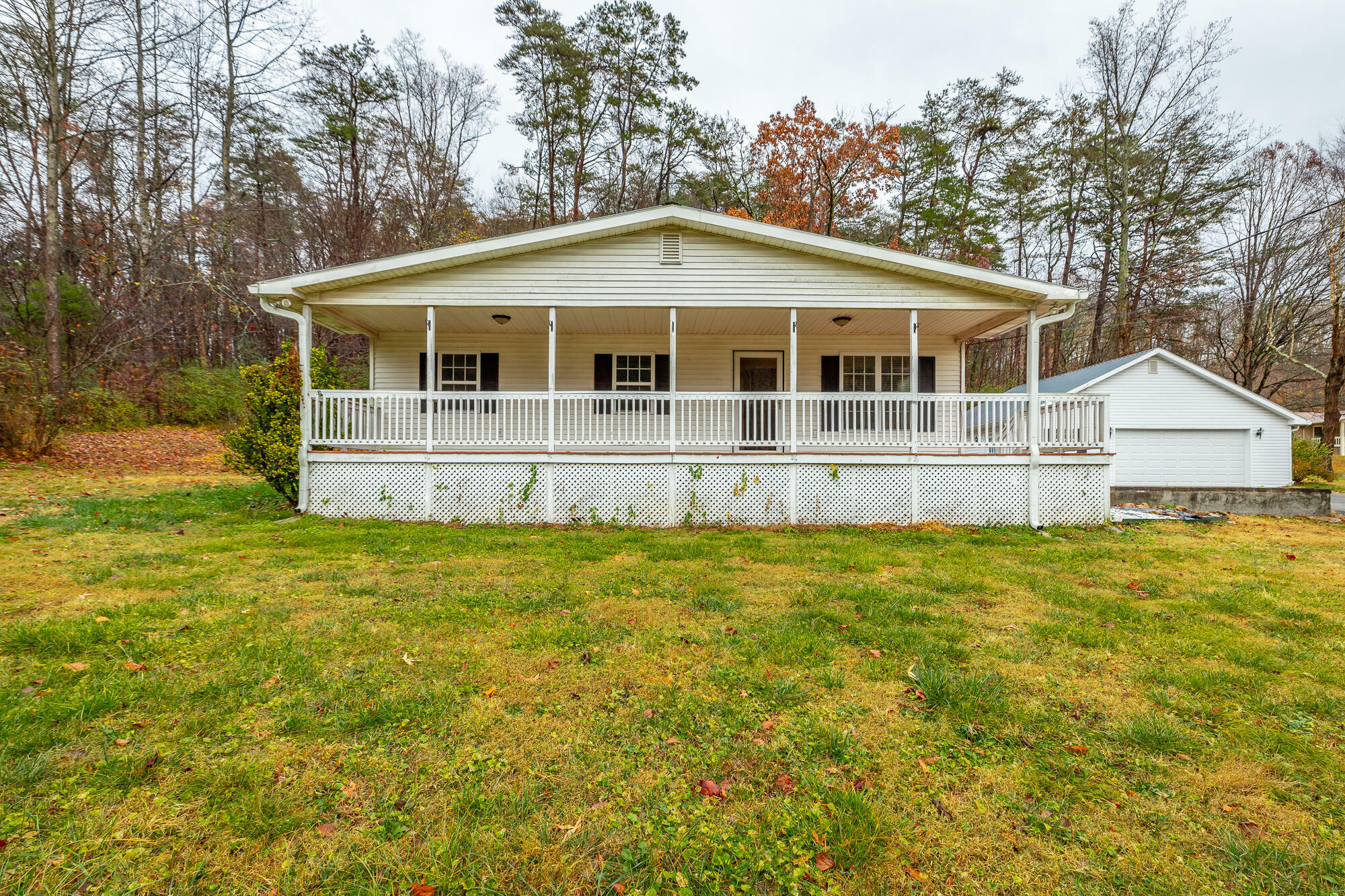 10954 Loop Rd  Soddy Daisy TN 37379 photo