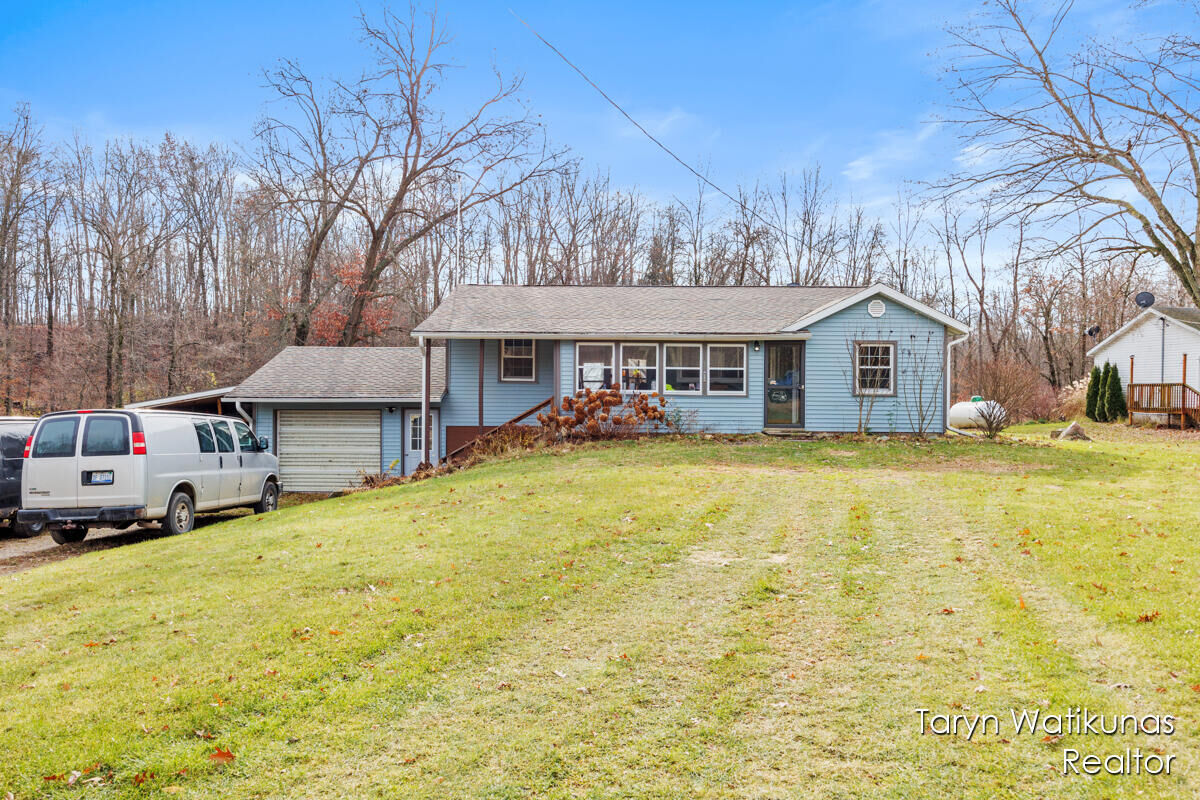 Property Photo:  2287 Lyle Road  MI 48846 