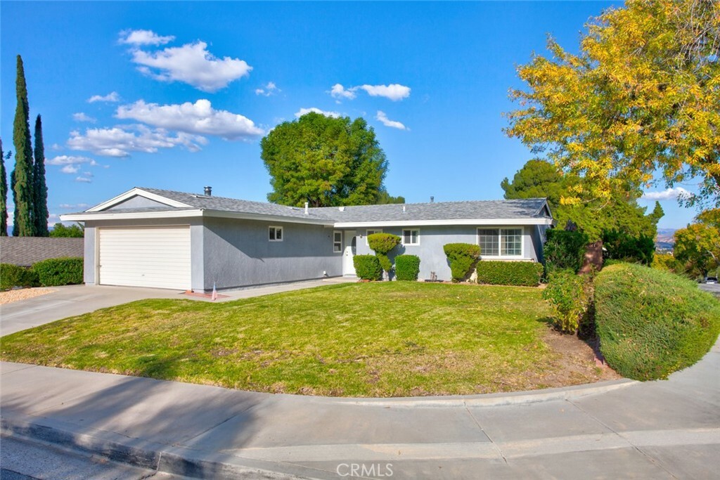 Property Photo:  26400 Gimlet Drive  CA 91321 