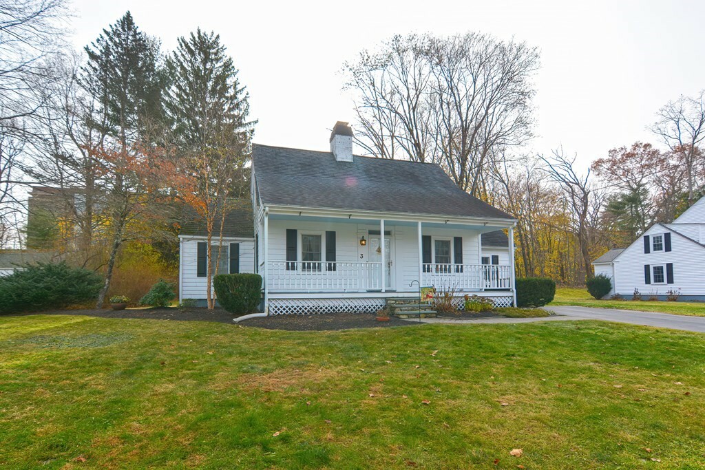 Property Photo:  3 Orchard Pl  MA 01516 