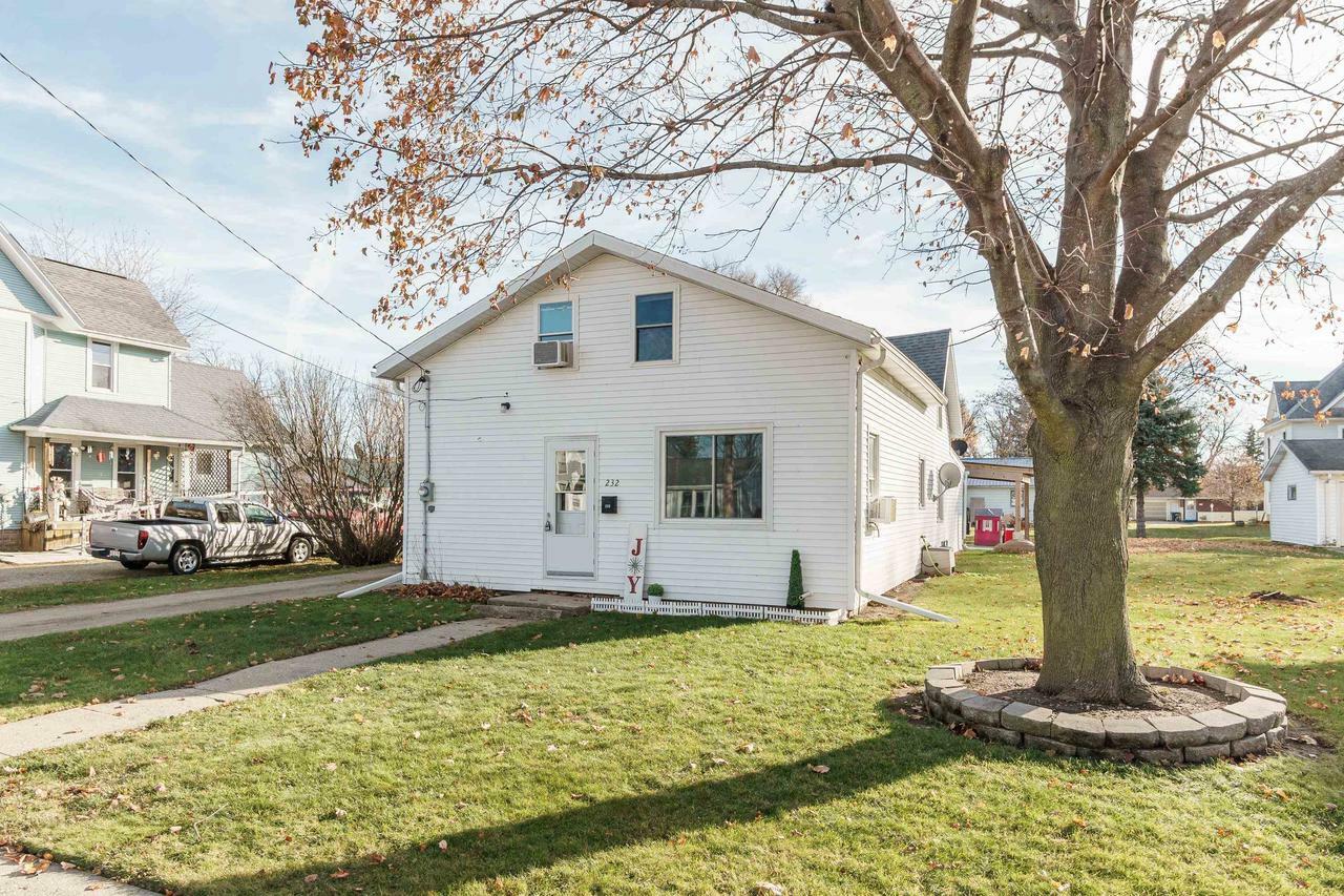 Property Photo:  232 Center Street  WI 53956 