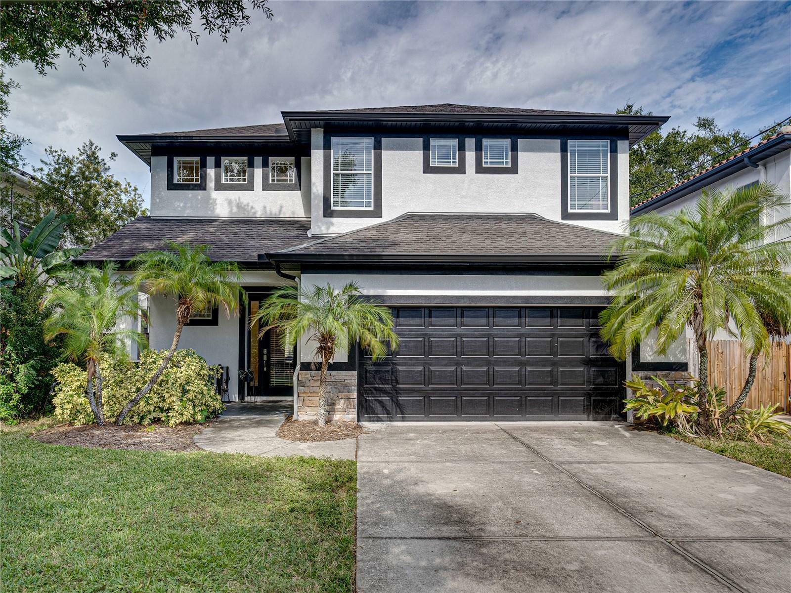 Property Photo:  3005 W Leila Avenue  FL 33611 