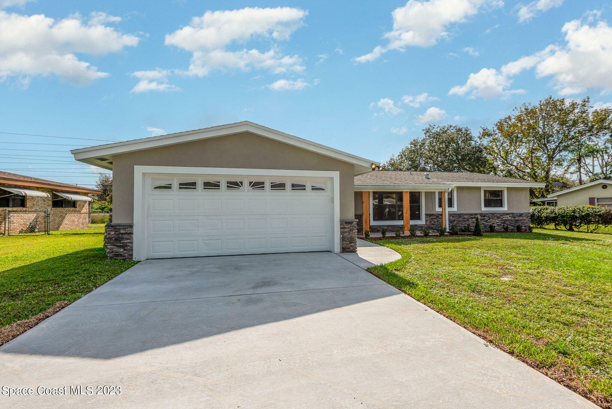 MLS#981323: 2345 Snead Court, Titusville, FL 32780