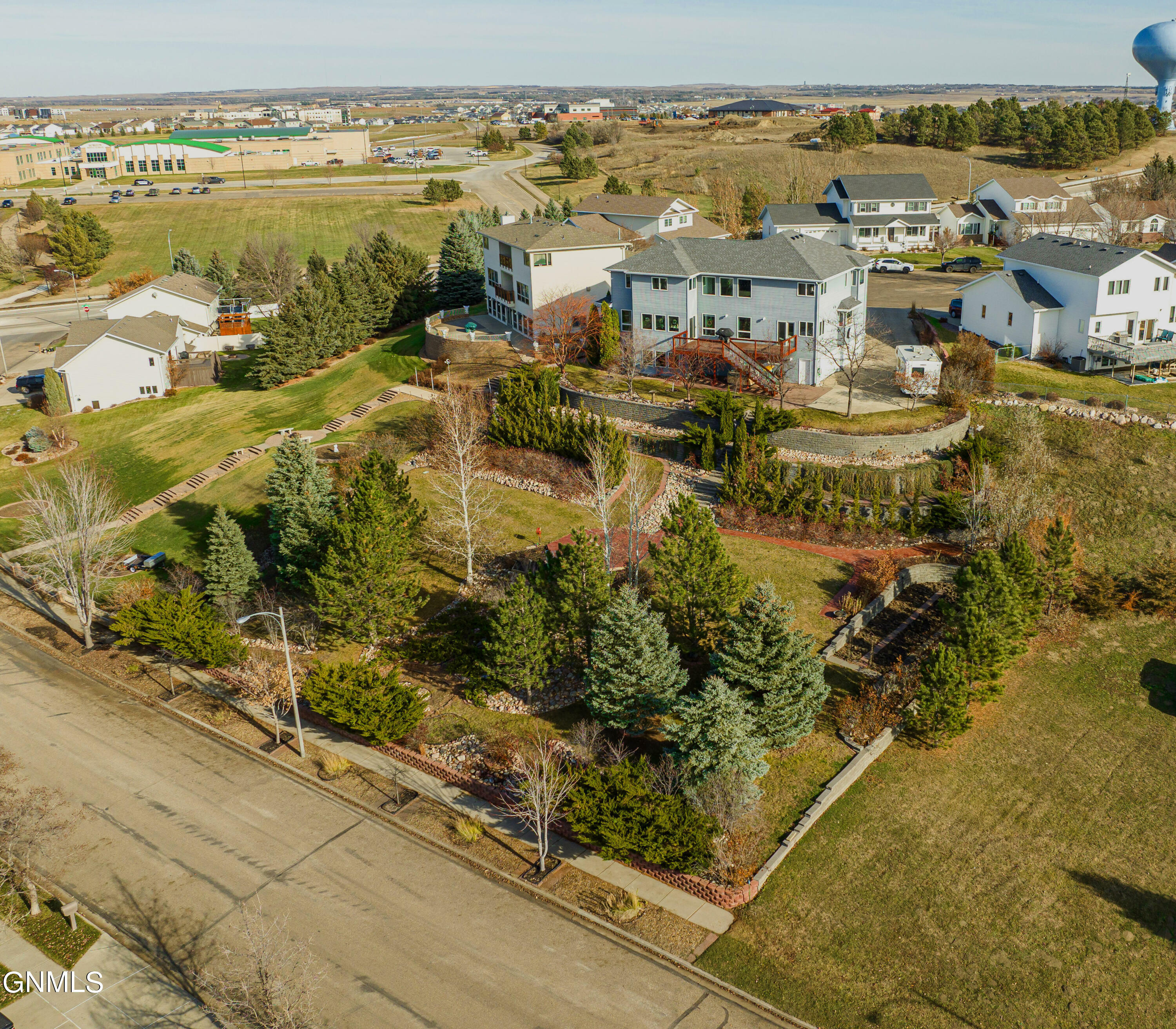 Property Photo: 629 Huron Drive ND 58503